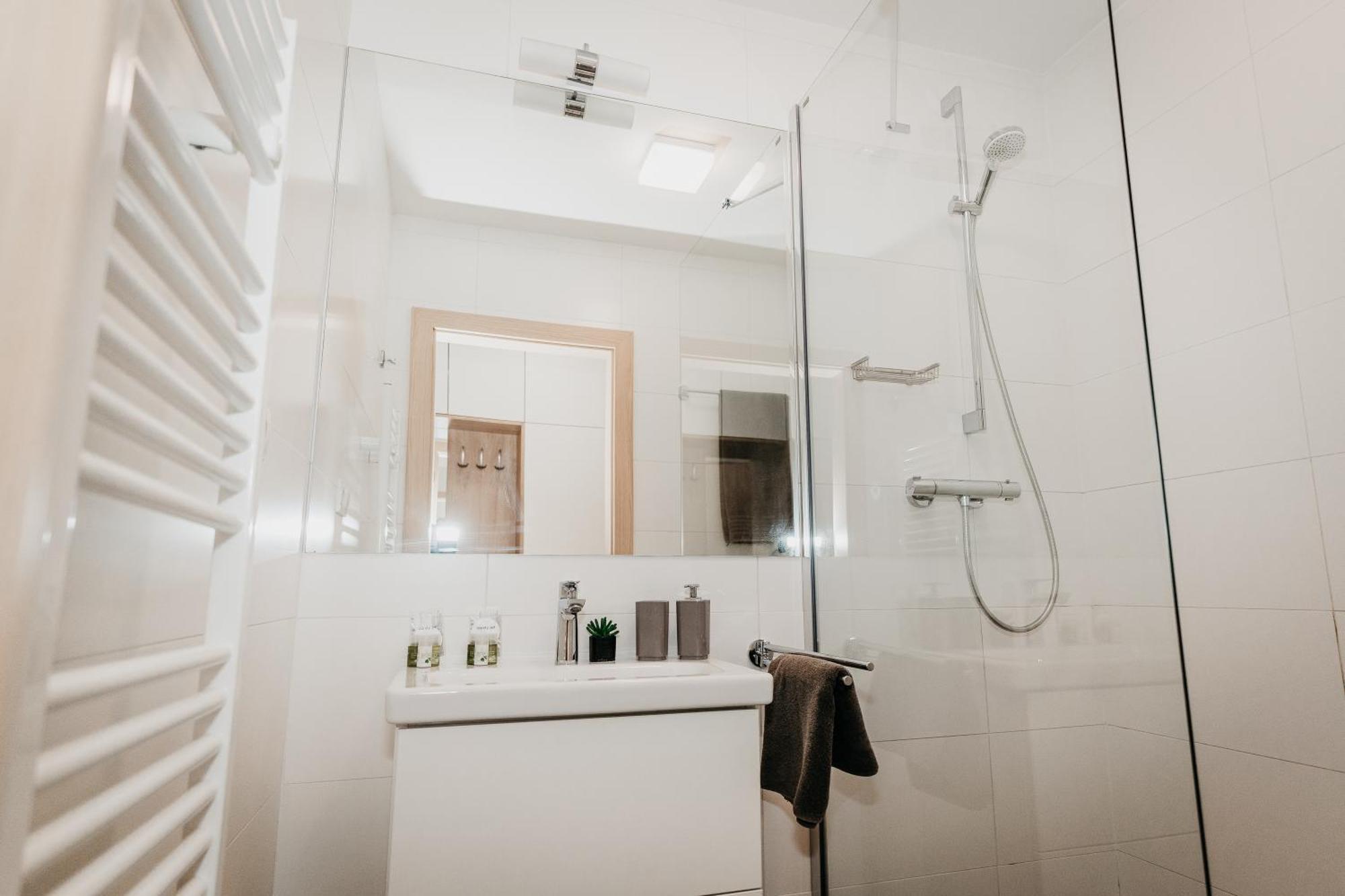 Old Town City Center Apartment 2 - Private Parking Included كَشّا المظهر الخارجي الصورة